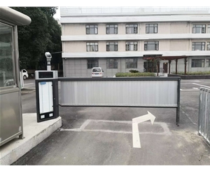 車(chē)輛識(shí)別系統(tǒng)